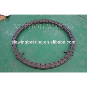 Rolling turntable bearing with black oxide coating